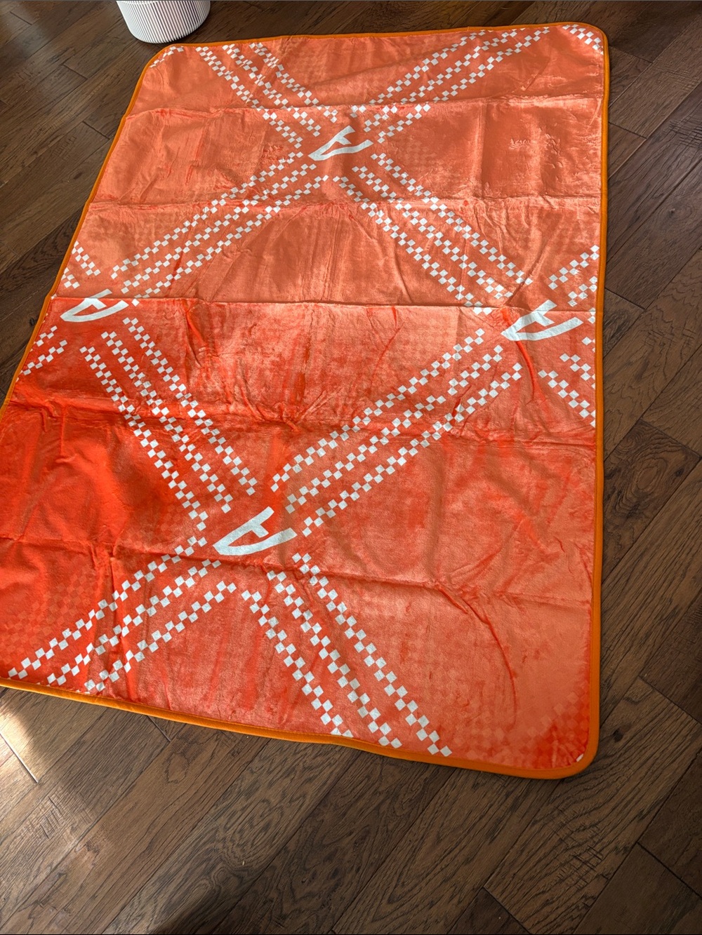 Aperol Orange Geometric Plush Bath Mat - Soft Absorbent Floor Rug
